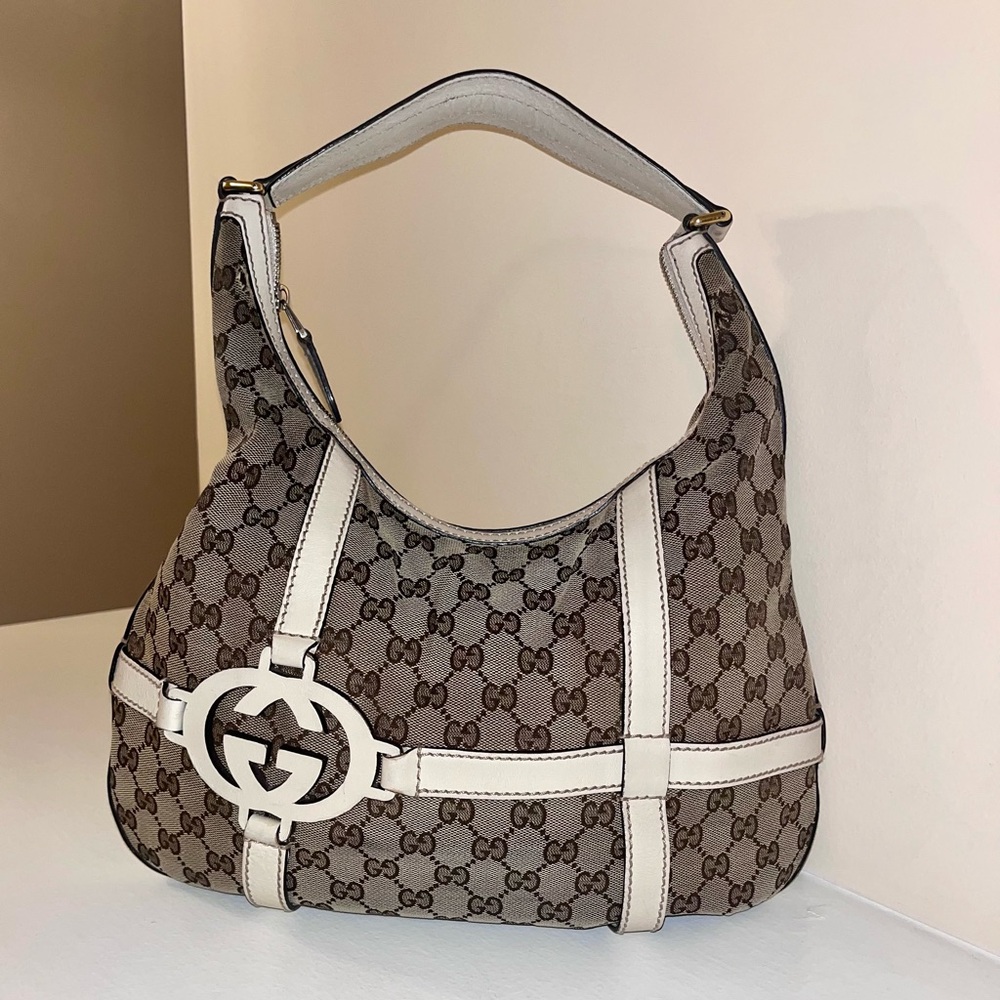 👜 GUCCI Authentic Beige Monogram GG Royal Hobo.